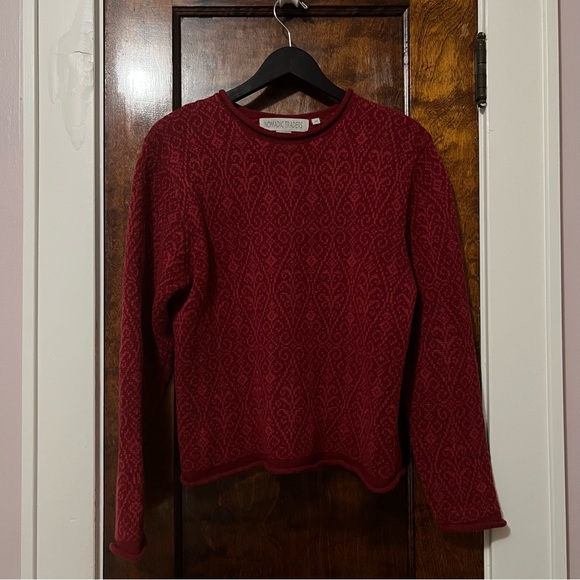 Nomadic Traders red Nordic-style sweater - Picture 3 of 9